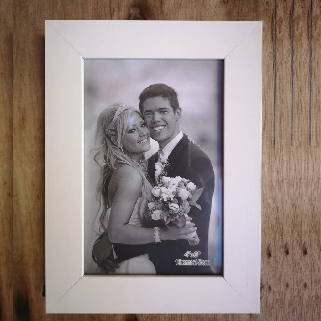 Cornice Portafoto Bianca in Legno  con Incisione personalizzata - Giomel